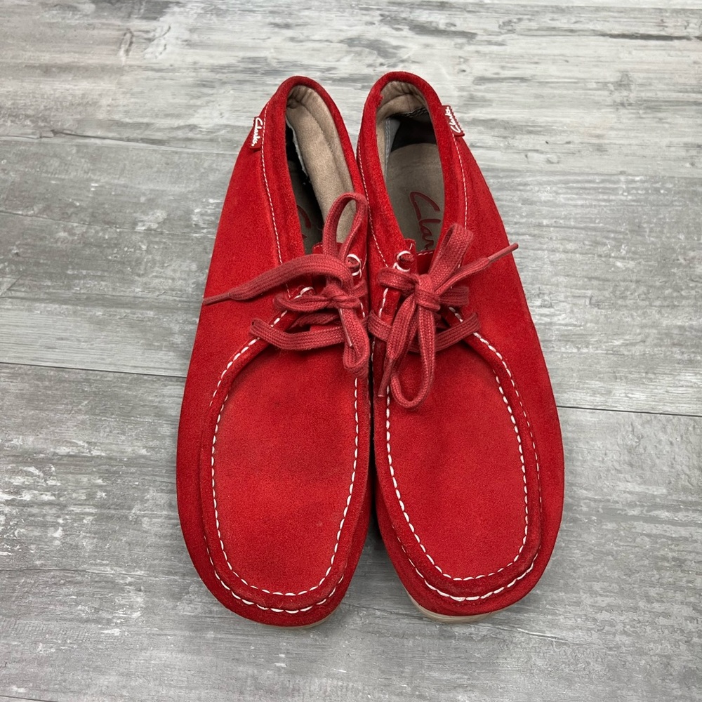 Clarks Wallabees Red Suede Chukka Boots 9 M - Picture 2 of 12